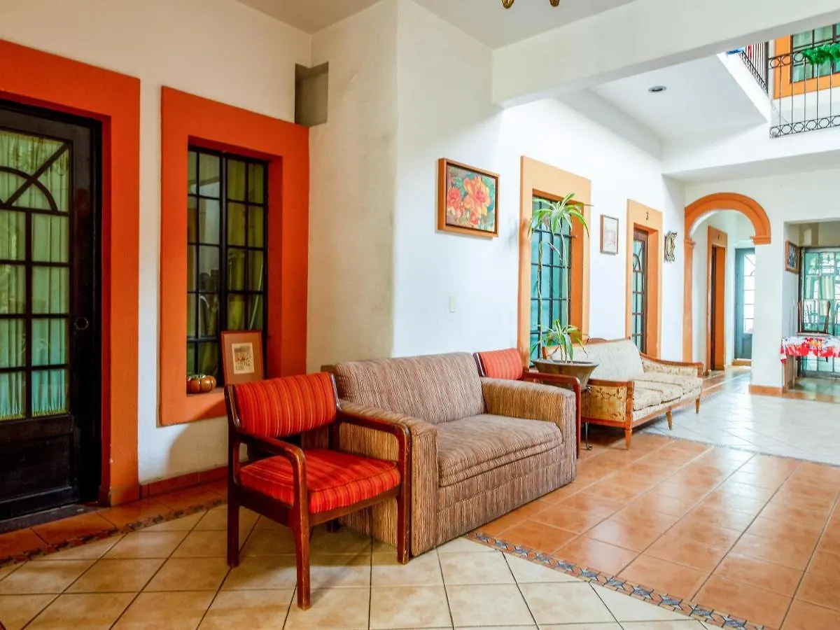 **  Oyo Hotel Posada Garibaldi Guadalajara Mexiko